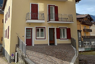 Case con appartamenti Moena: Casa Gianna - Antonella Ossi